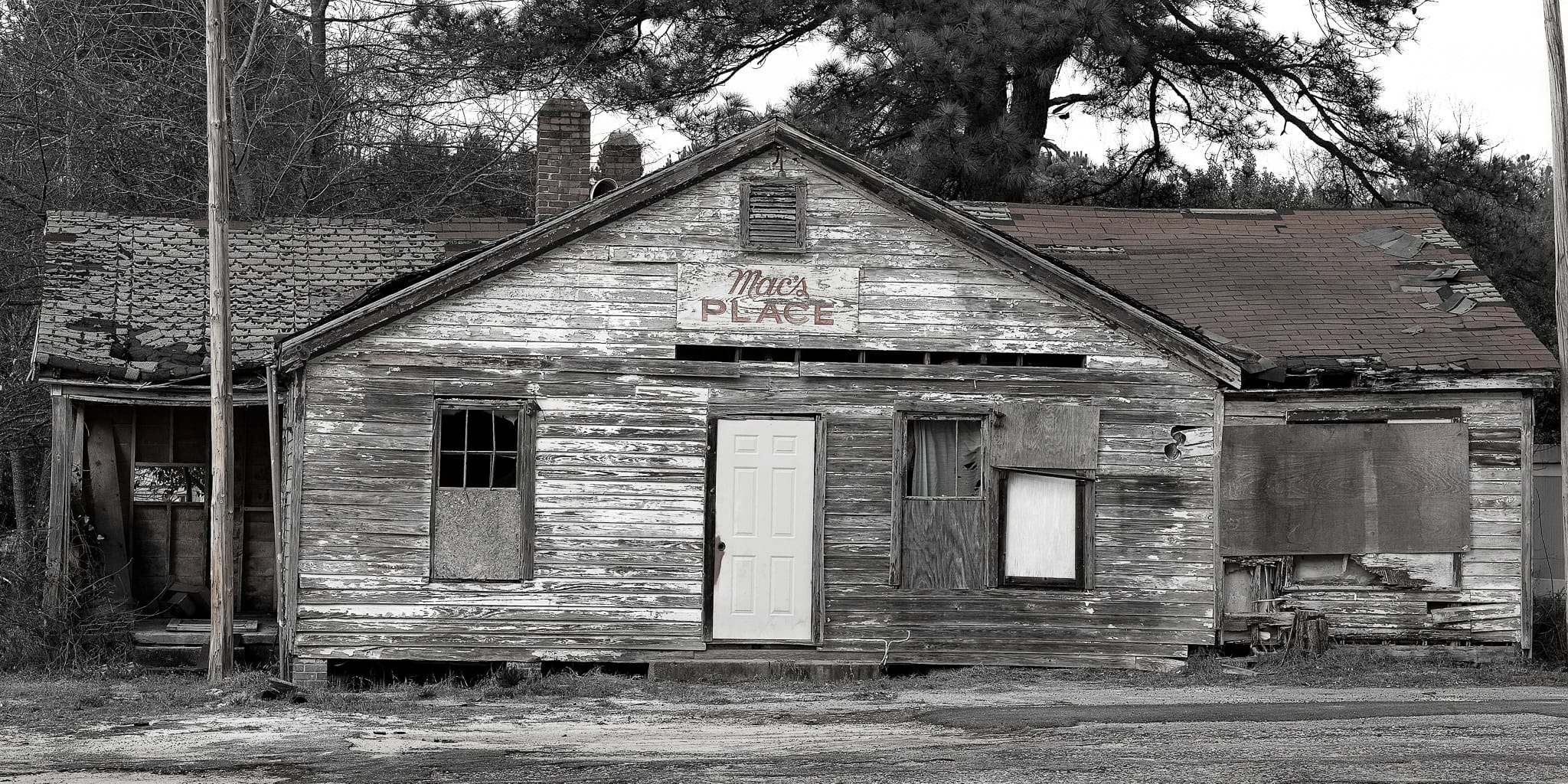 Abandoned Weathered Home in Southern Georgia – Fine Art Wall Print
